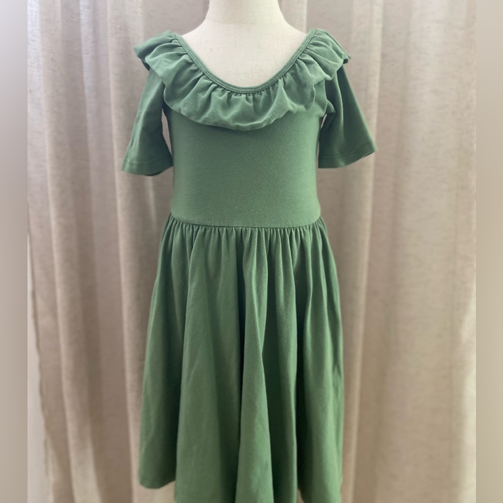 Alice+Ames 
Green Ruffled Kids Dress
